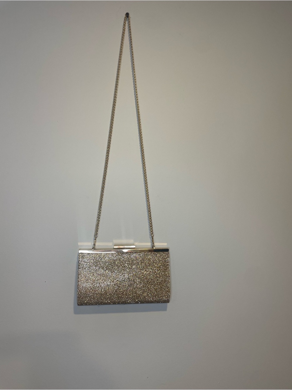 NWOT Elegant Gold Glitter Chain Strap Evening Clutch